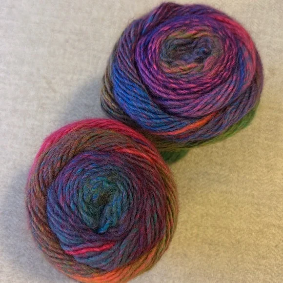 Vintage Lion Brand Variegated Yarn Bundle of 4 - Picture 6 of 9